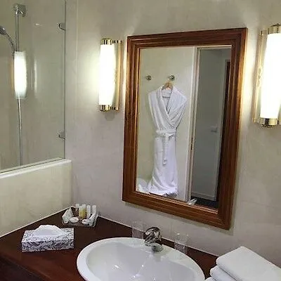 ****  Amiral Hotel Paris France